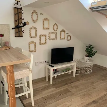 Apartman Lana & Lola